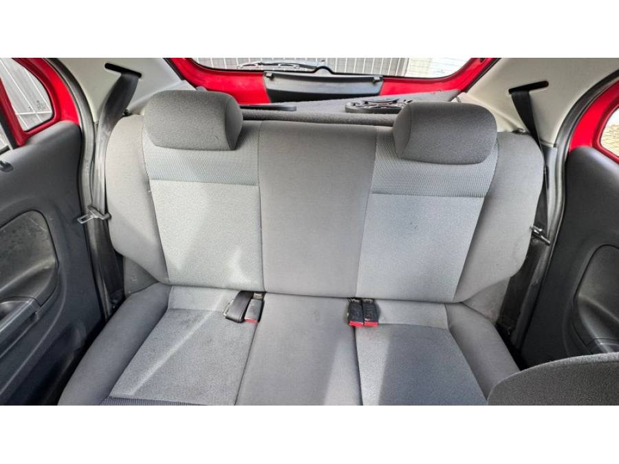 VOLKSWAGEN - GOL - 2009/2010 - Vermelha - R$ 23.900,00