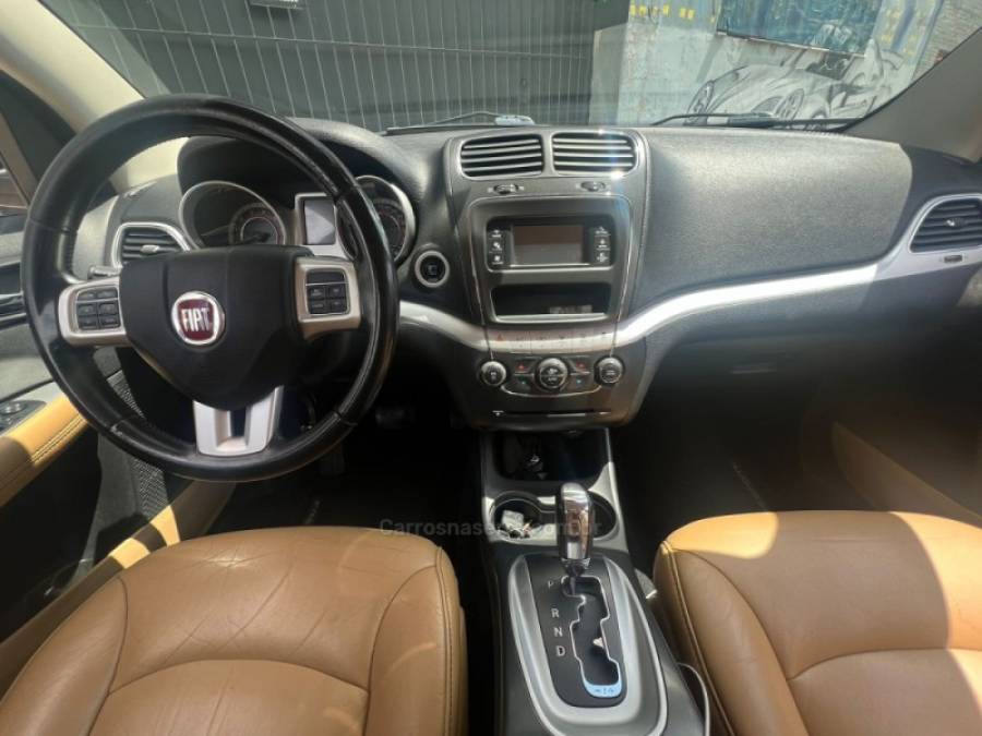 FIAT - FREEMONT - 2012/2012 - Preta - R$ 49.900,00