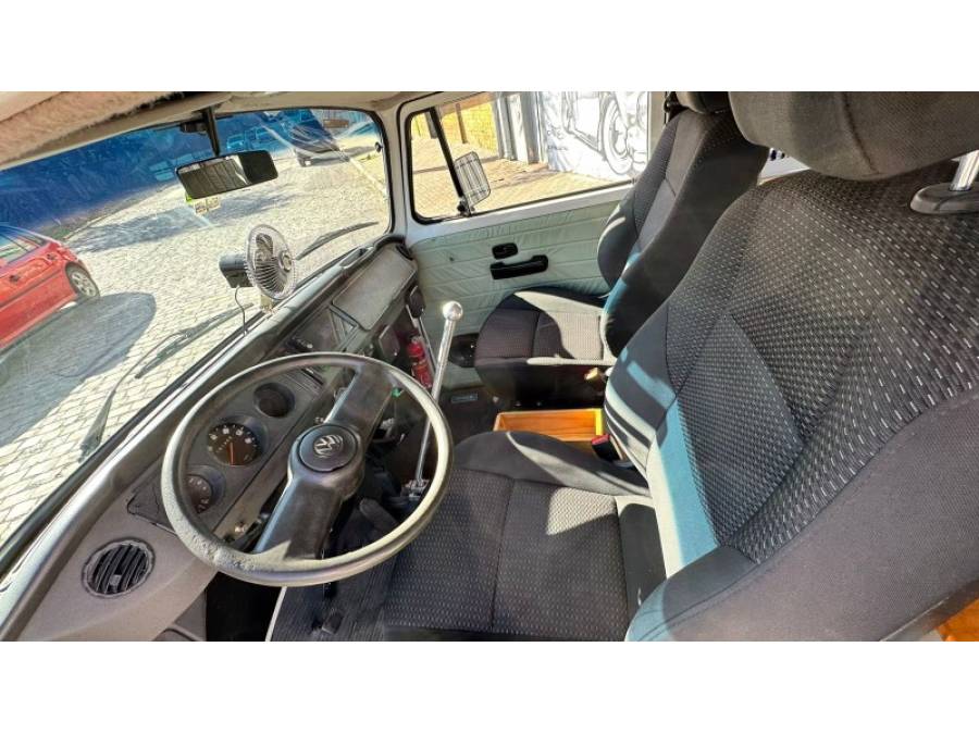 VOLKSWAGEN - KOMBI - 2005/2005 - Azul - R$ 77.900,00