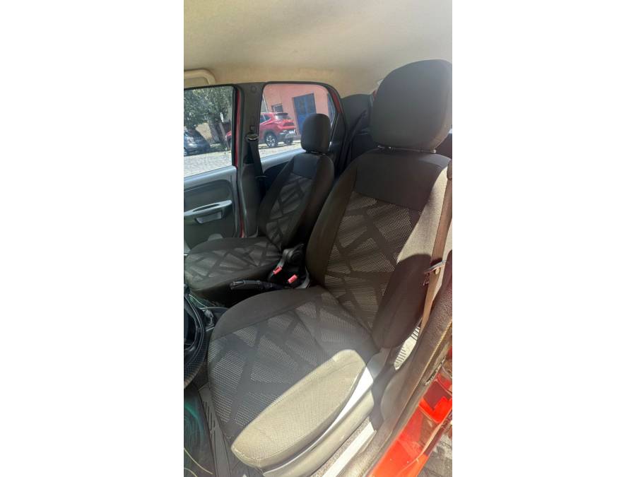 FIAT - PALIO - 2015/2015 - Vermelha - R$ 35.000,00