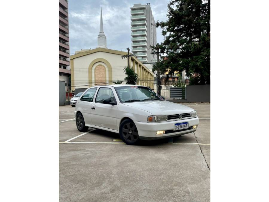 VOLKSWAGEN - GOL - 1995/1995 - Branca - R$ 35.900,00