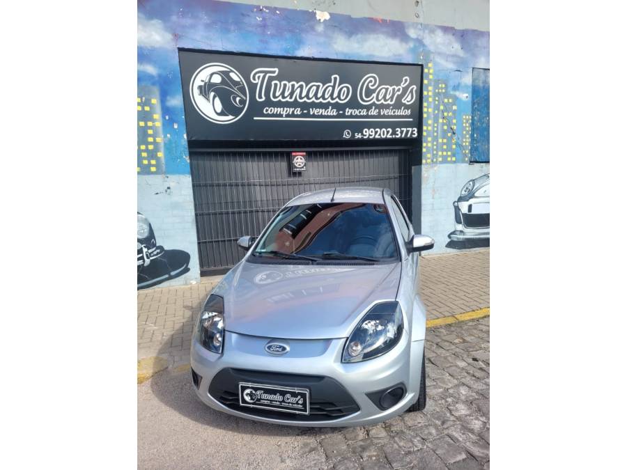 FORD - KA - 2013/2013 - Prata - R$ 28.900,00