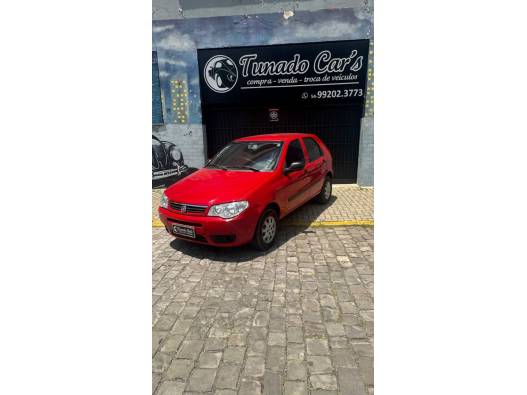 FIAT - PALIO - 2015/2015 - Vermelha - R$ 35.000,00