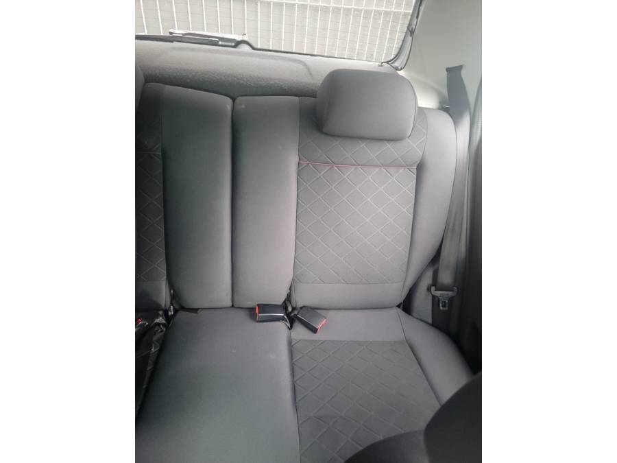 VOLKSWAGEN - FOX - 2013/2014 - Prata - R$ 44.900,00