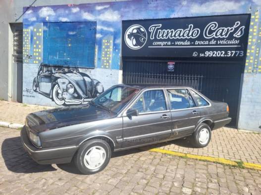 VOLKSWAGEN - SANTANA - 1989/1989 - Preta - R$ 29.900,00