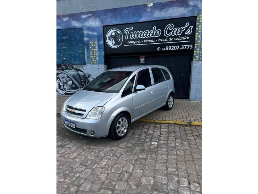 CHEVROLET - MERIVA - 2011/2011 - Prata - R$ 27.900,00