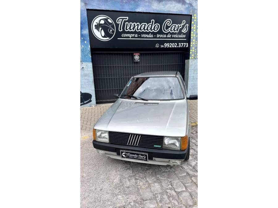 FIAT - PRÊMIO - 1987/1987 - Prata - R$ 18.900,00
