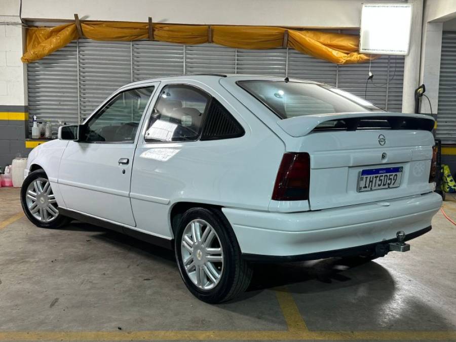 CHEVROLET - KADETT - 1998/1998 - Branca - R$ 18.900,00