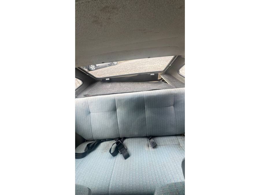 VOLKSWAGEN - GOL - 1993/1993 - Amarela - R$ 23.900,00