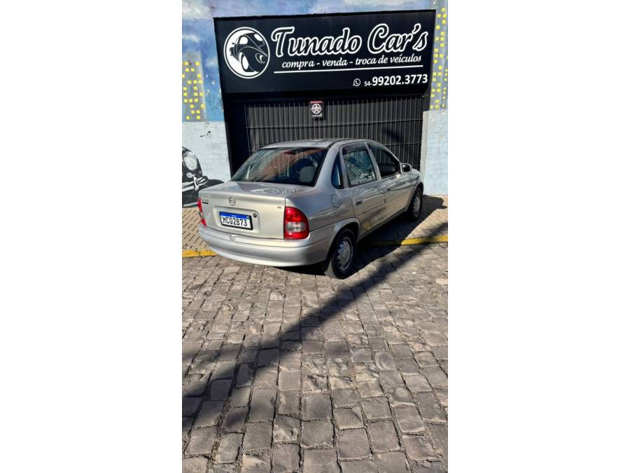 CHEVROLET - CORSA - 2005/2005 - Prata - R$ 28.900,00