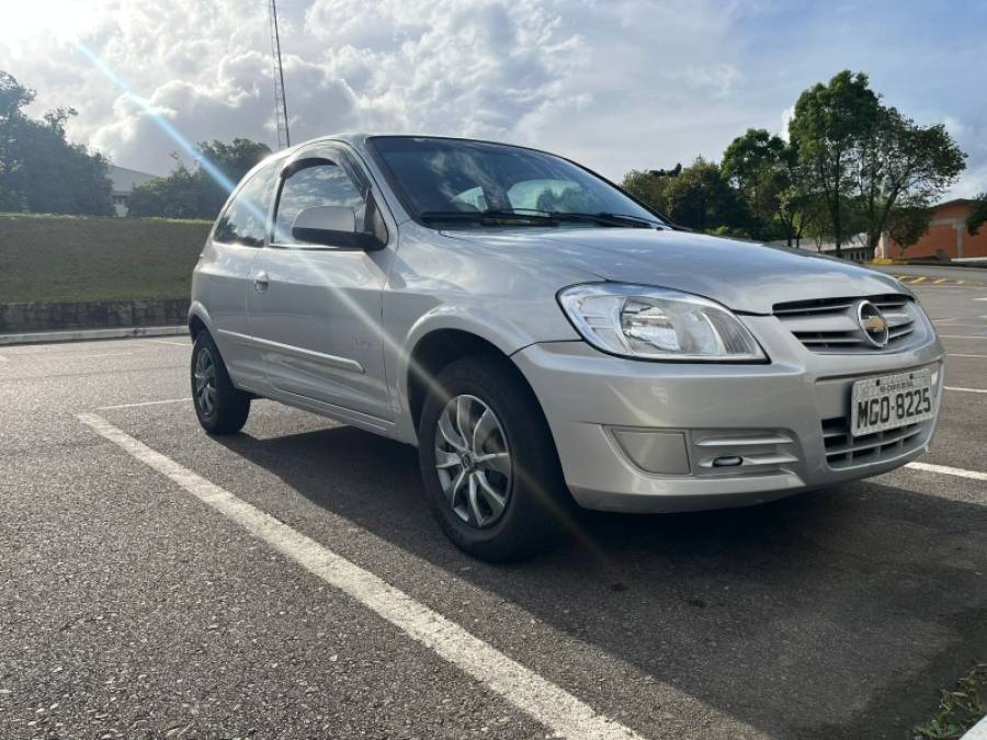 CHEVROLET - CELTA - 2009/2009 - Cinza - R$ 18.900,00