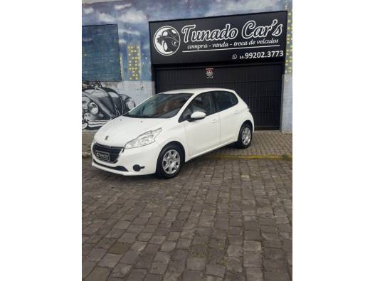 PEUGEOT - 208 - 2013/2014 - Branca - R$ 38.900,00