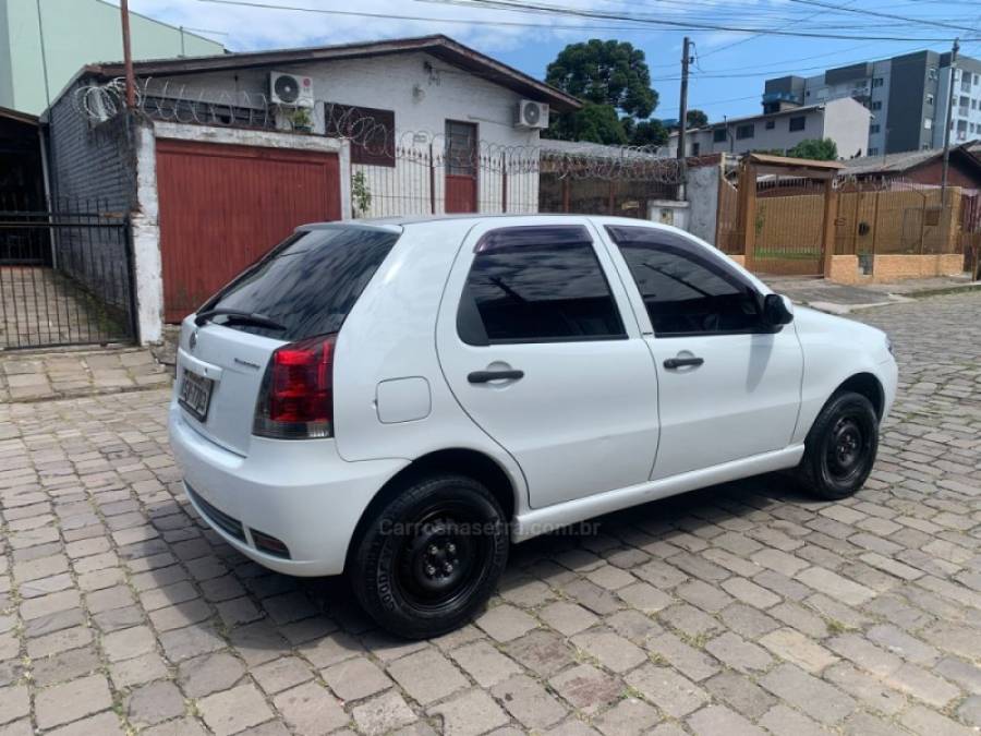 FIAT - PALIO - 2012/2012 - Branca - R$ 28.500,00