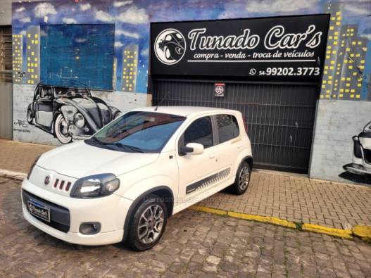 FIAT - UNO - 2014/2014 - Branca - R$ 39.900,00