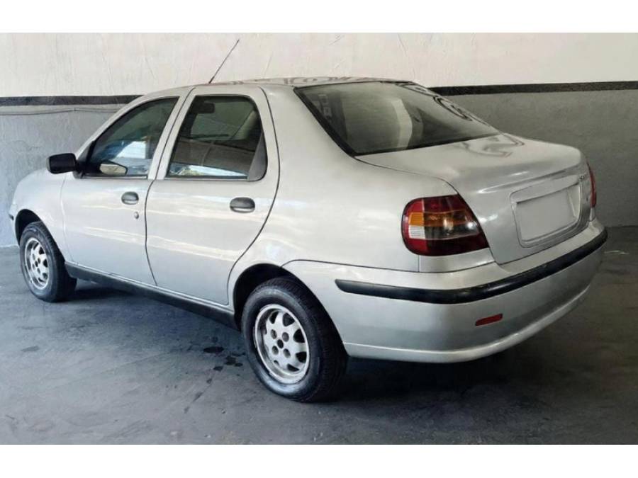 FIAT - SIENA - 2004/2004 - Prata - R$ 16.900,00