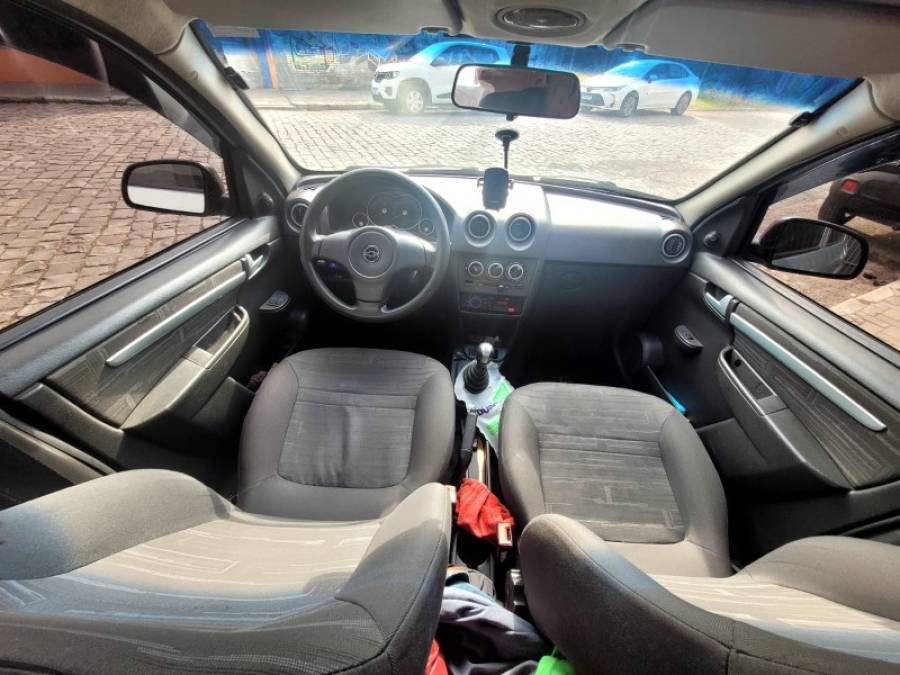 CHEVROLET - PRISMA - 2010/2010 - Prata - R$ 26.900,00