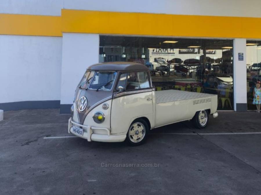 VOLKSWAGEN - KOMBI - 1975/1975 - Bege - R$ 79.900,00