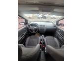 VOLKSWAGEN - FOX - 2013/2014 - Prata - R$ 44.900,00