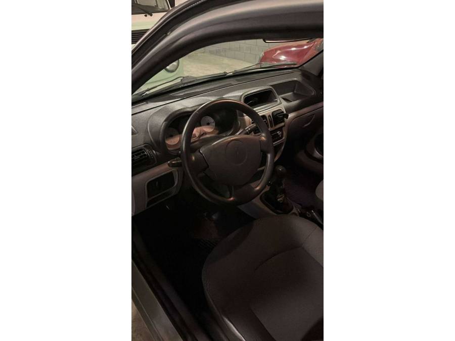 RENAULT - CLIO - 2009/2009 - Cinza - R$ 20.900,00