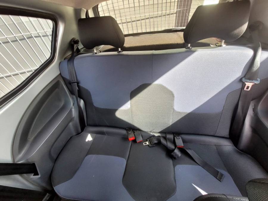 FORD - KA - 2013/2013 - Prata - R$ 28.900,00