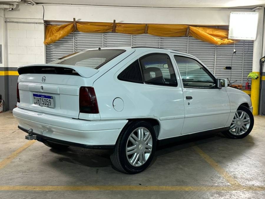 CHEVROLET - KADETT - 1998/1998 - Branca - R$ 18.900,00