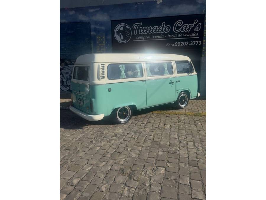 VOLKSWAGEN - KOMBI - 2009/2009 - Verde - R$ 80.000,00