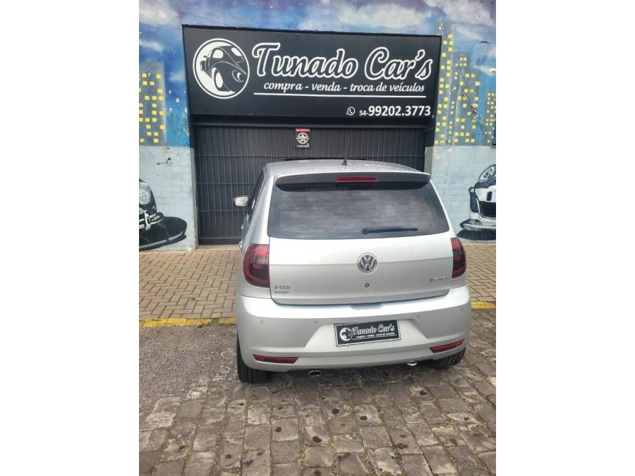 VOLKSWAGEN - FOX - 2013/2014 - Prata - R$ 44.900,00