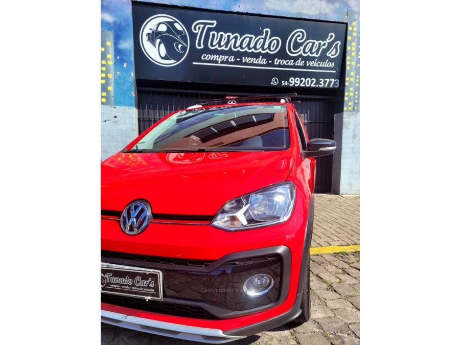 VOLKSWAGEN - UP - 2018/2018 - Vermelha - R$ 60.900,00