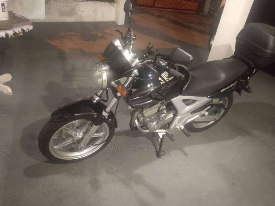 HONDA - CBX 250 TWISTER - 2006/2006 - Preta - R$ 10.900,00