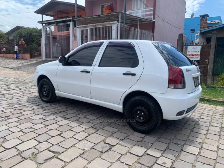 FIAT - PALIO - 2012/2012 - Branca - R$ 28.500,00