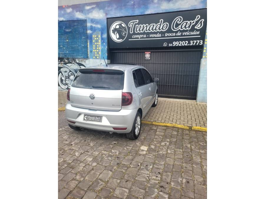 VOLKSWAGEN - FOX - 2013/2014 - Prata - R$ 44.900,00