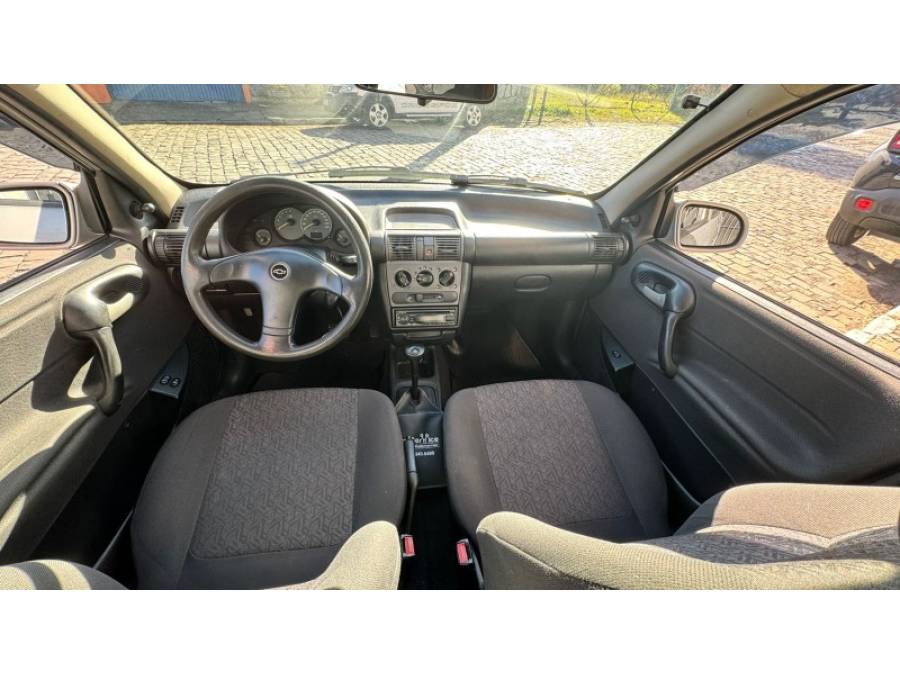 CHEVROLET - CORSA - 2005/2005 - Prata - R$ 28.900,00