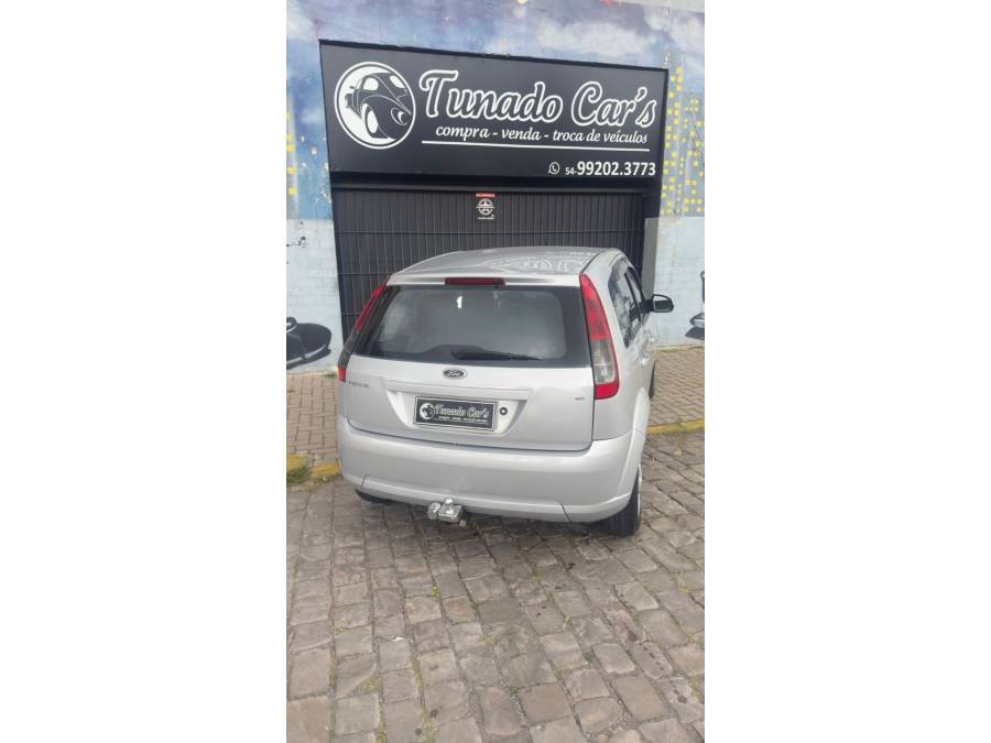 FORD - FIESTA - 2013/2013 - Cinza - R$ 33.900,00