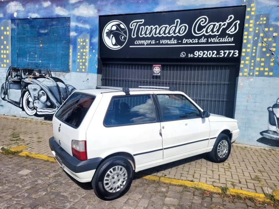 FIAT - UNO - 2009/2009 - Branca - R$ 15.900,00